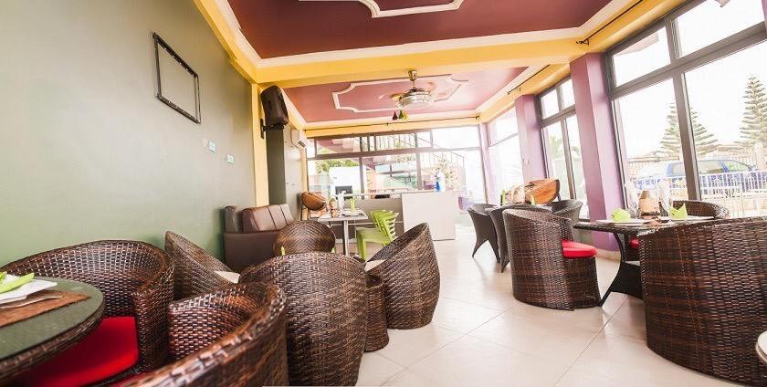 Triple Hill Hotel Weija Extérieur photo