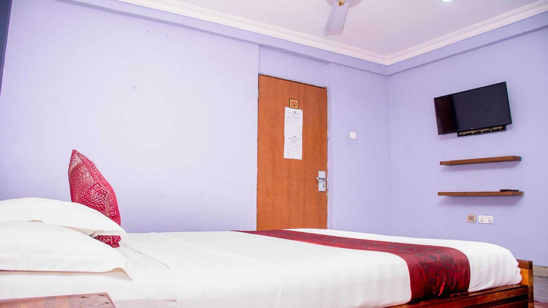 Triple Hill Hotel Weija Extérieur photo