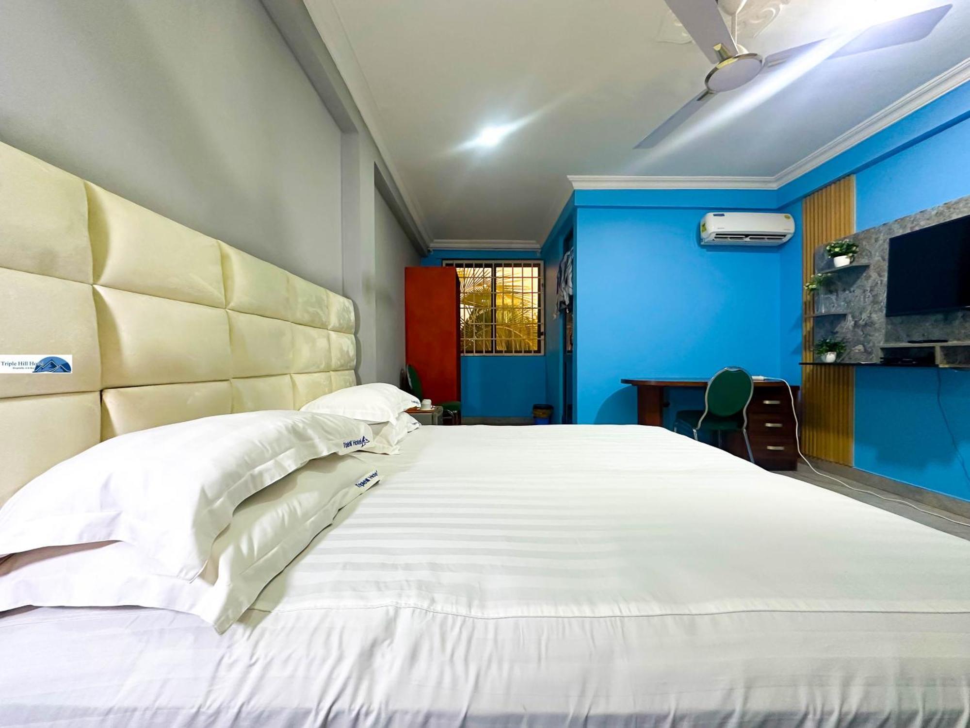 Triple Hill Hotel Weija Extérieur photo