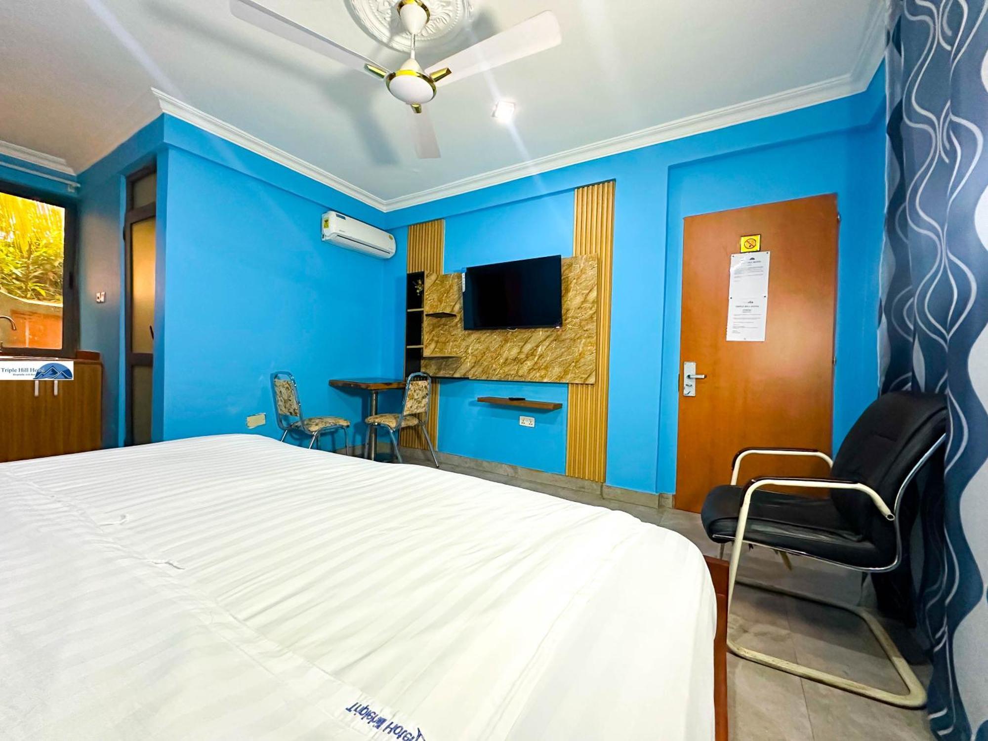 Triple Hill Hotel Weija Extérieur photo