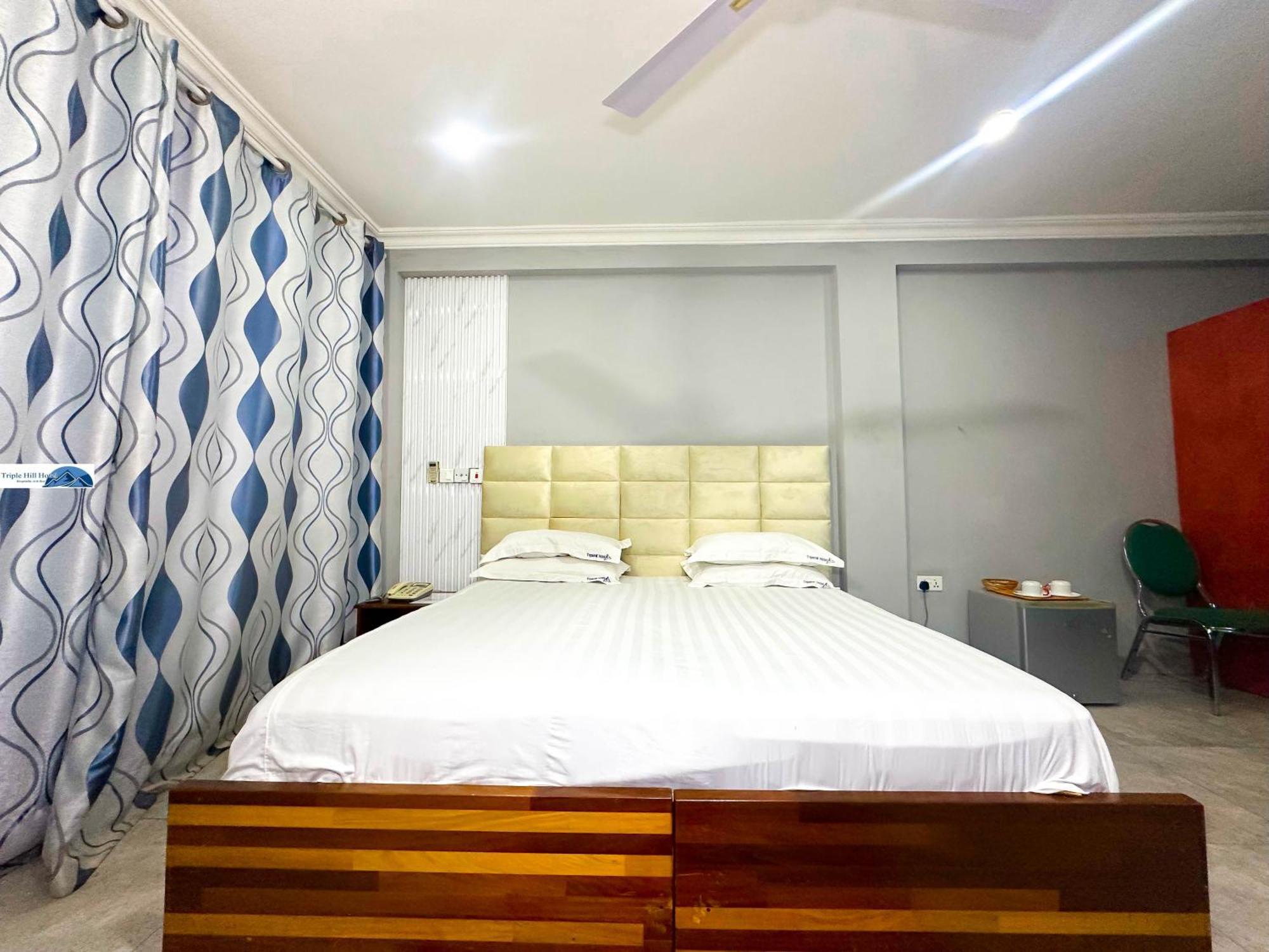 Triple Hill Hotel Weija Extérieur photo
