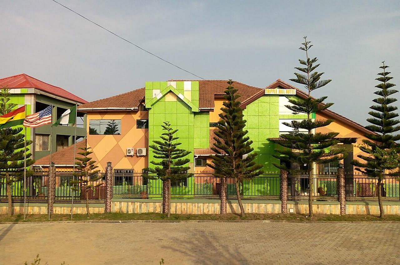 Triple Hill Hotel Weija Extérieur photo